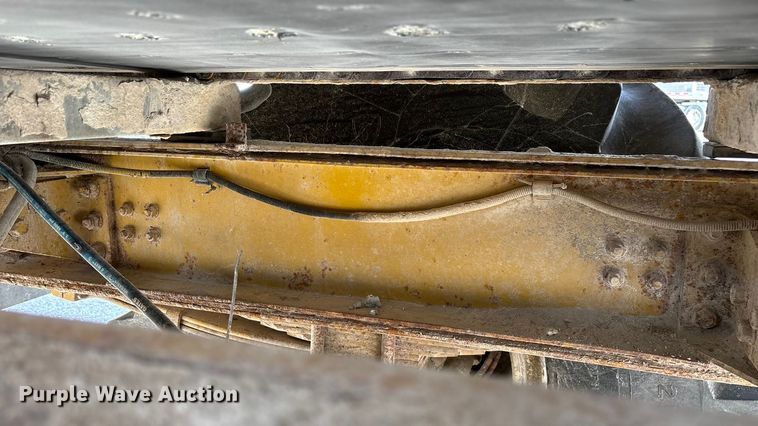 image for item ED2355 1994 Ag-Chem Terra-Gator 1844 spreader