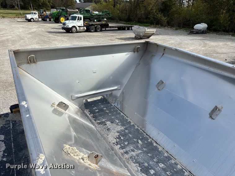 image for item ED2355 1994 Ag-Chem Terra-Gator 1844 spreader