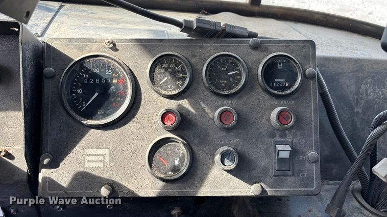 image for item ED2355 1994 Ag-Chem Terra-Gator 1844 spreader