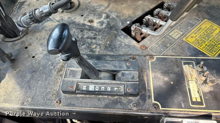 image for item ED2355 1994 Ag-Chem Terra-Gator 1844 spreader