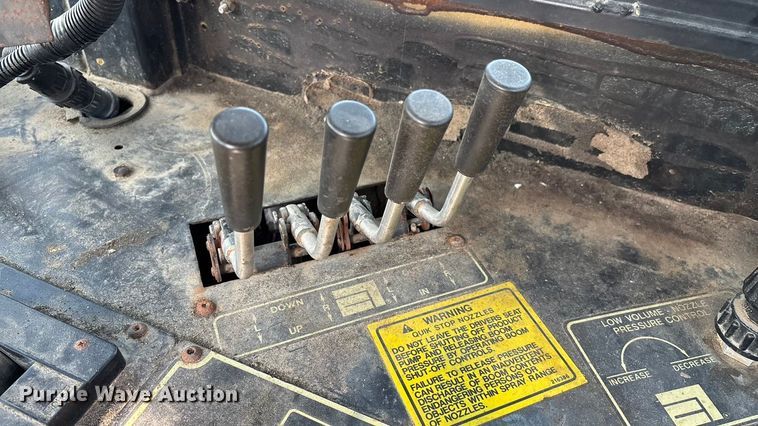 image for item ED2355 1994 Ag-Chem Terra-Gator 1844 spreader