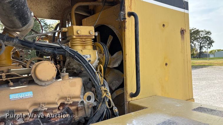 image for item ED2355 1994 Ag-Chem Terra-Gator 1844 spreader