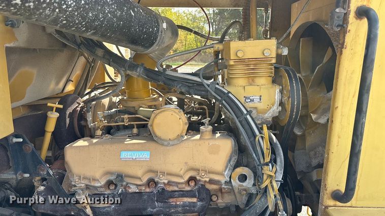 image for item ED2355 1994 Ag-Chem Terra-Gator 1844 spreader