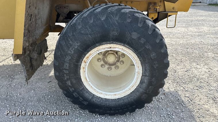 image for item ED2355 1994 Ag-Chem Terra-Gator 1844 spreader