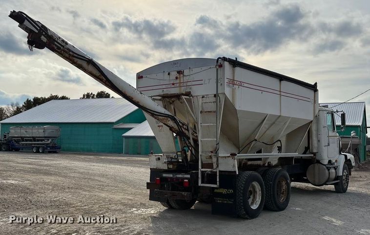 image for item ED2356 1995 WhiteGMC fertilizer delivery truck