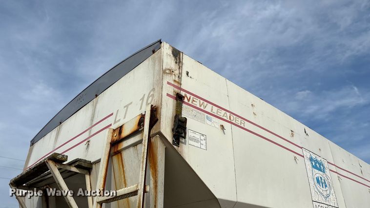 image for item ED2356 1995 WhiteGMC fertilizer delivery truck