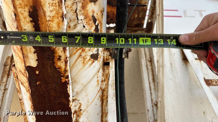 image for item ED2356 1995 WhiteGMC fertilizer delivery truck