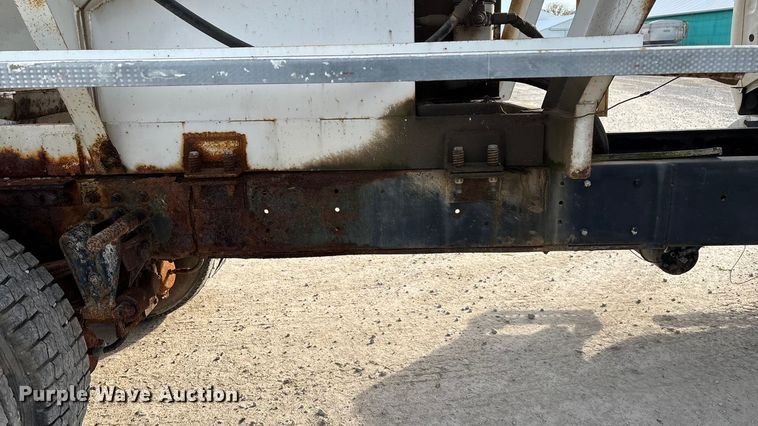 image for item ED2356 1995 WhiteGMC fertilizer delivery truck