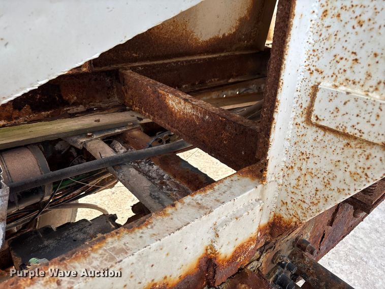 image for item ED2356 1995 WhiteGMC fertilizer delivery truck