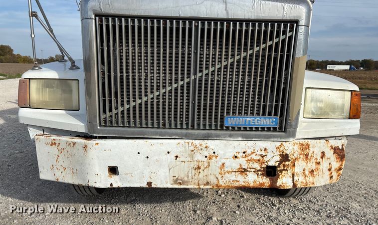 image for item ED2356 1995 WhiteGMC fertilizer delivery truck