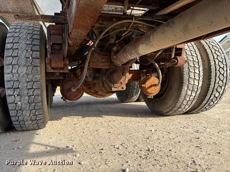 image for item ED2356 1995 WhiteGMC fertilizer delivery truck