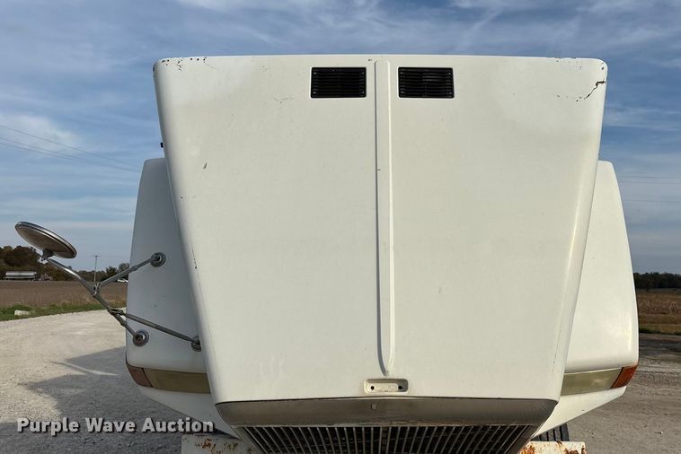 image for item ED2356 1995 WhiteGMC fertilizer delivery truck