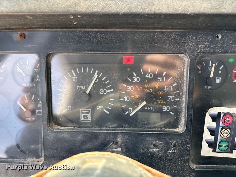 image for item ED2356 1995 WhiteGMC fertilizer delivery truck