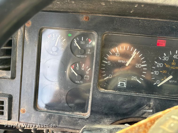 image for item ED2356 1995 WhiteGMC fertilizer delivery truck