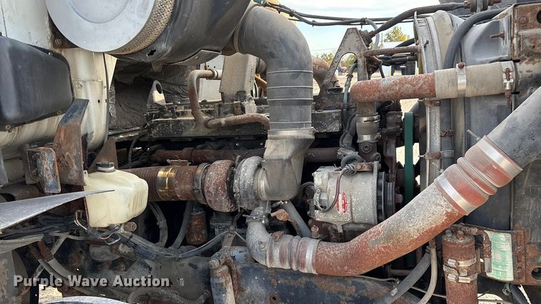 image for item ED2356 1995 WhiteGMC fertilizer delivery truck