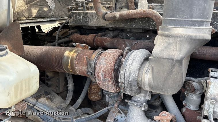 image for item ED2356 1995 WhiteGMC fertilizer delivery truck