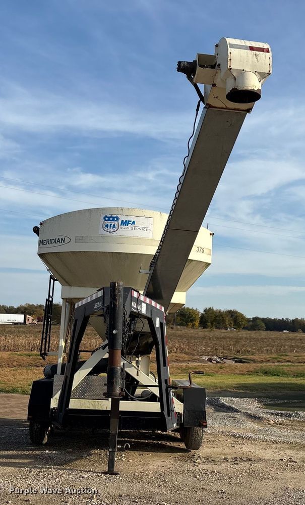 image for item ED2357 2015 Meridian 375 seed tender