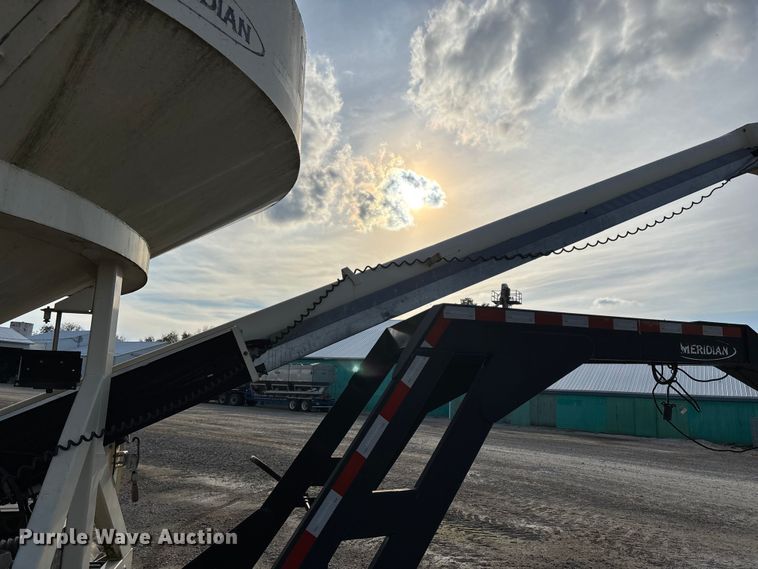 image for item ED2357 2015 Meridian 375 seed tender