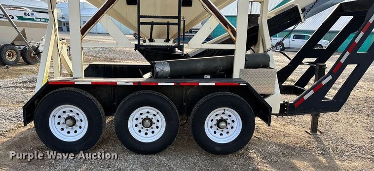 image for item ED2357 2015 Meridian 375 seed tender