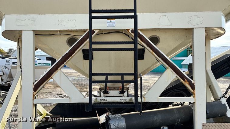 image for item ED2357 2015 Meridian 375 seed tender