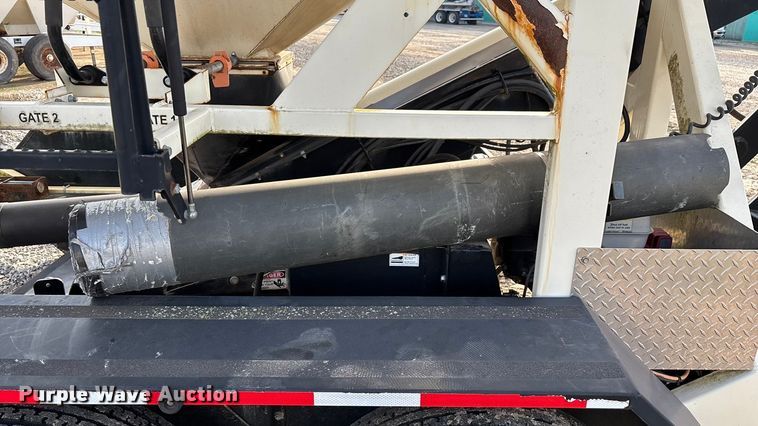 image for item ED2357 2015 Meridian 375 seed tender