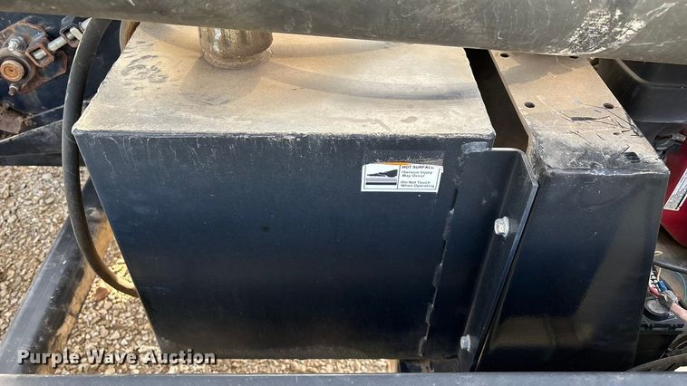 image for item ED2357 2015 Meridian 375 seed tender