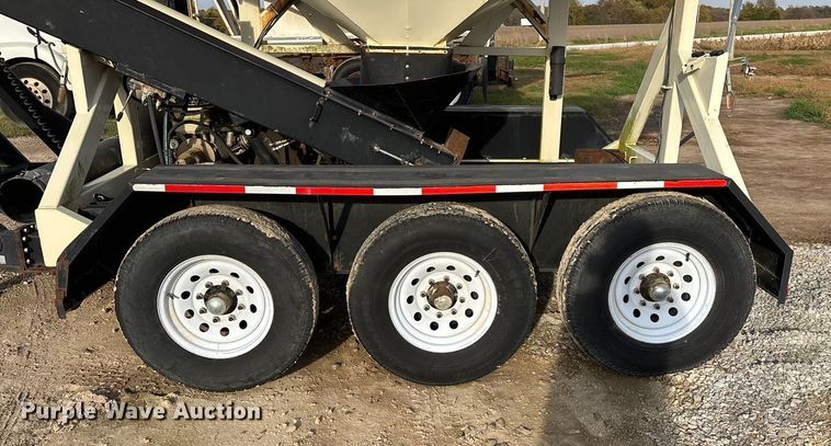 image for item ED2357 2015 Meridian 375 seed tender