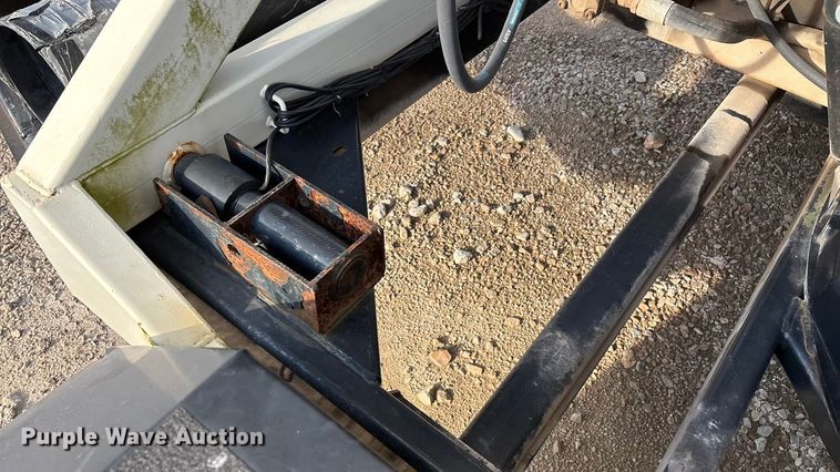 image for item ED2357 2015 Meridian 375 seed tender