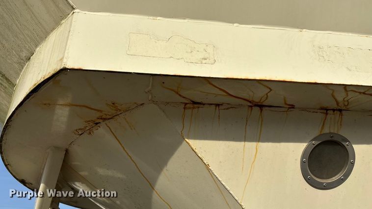 image for item ED2357 2015 Meridian 375 seed tender