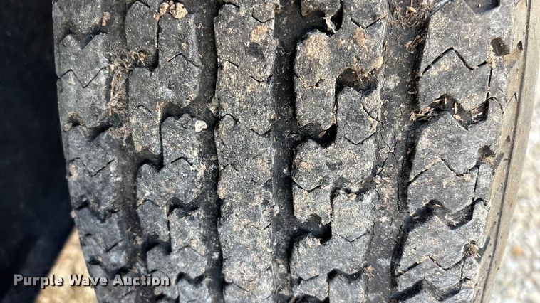 image for item ED2357 2015 Meridian 375 seed tender