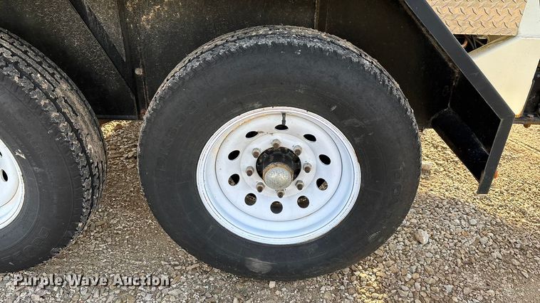 image for item ED2357 2015 Meridian 375 seed tender