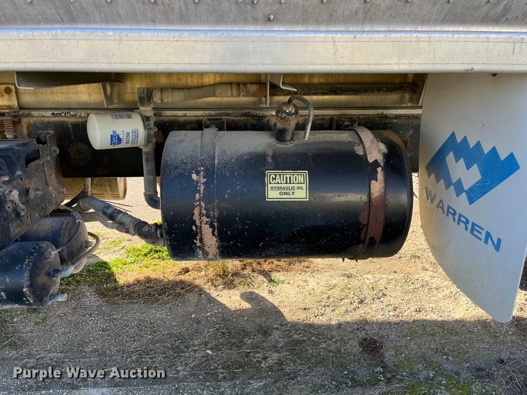 image for item ED2362 2005 International 4300 feed delivery truck