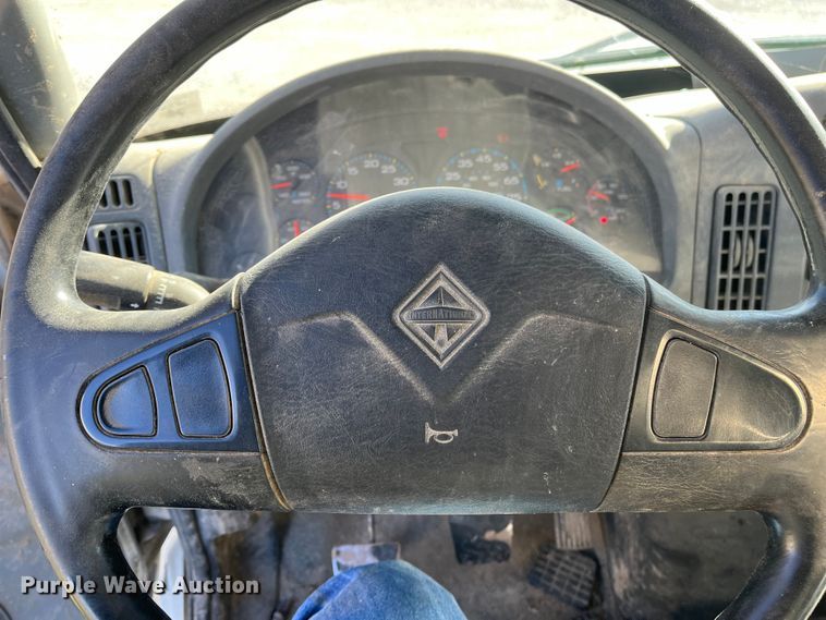 image for item ED2362 2005 International 4300 feed delivery truck