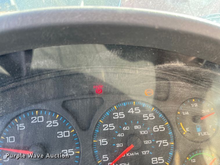 image for item ED2362 2005 International 4300 feed delivery truck