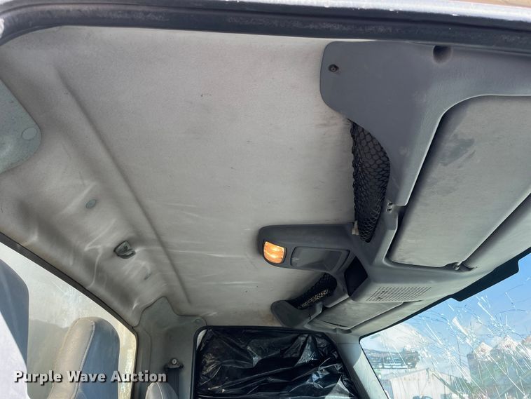 image for item ED2362 2005 International 4300 feed delivery truck