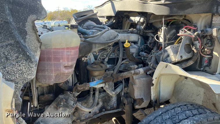 image for item ED2362 2005 International 4300 feed delivery truck