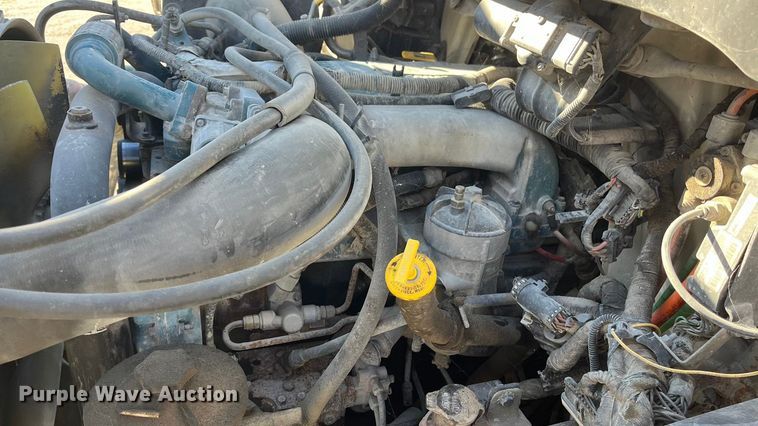 image for item ED2362 2005 International 4300 feed delivery truck