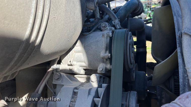 image for item ED2362 2005 International 4300 feed delivery truck