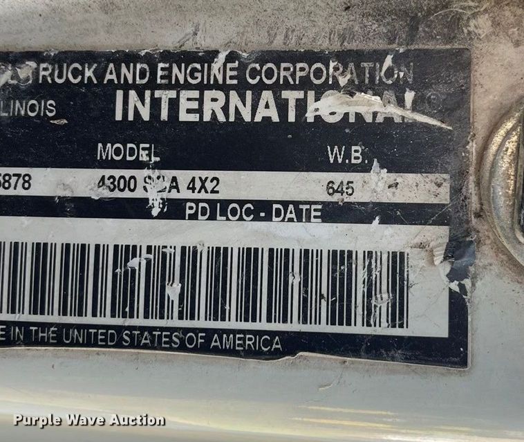 image for item ED2362 2005 International 4300 feed delivery truck