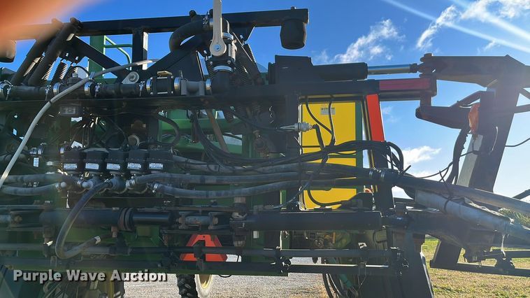 image for item ED2363 2013 John Deere 4730 sprayer