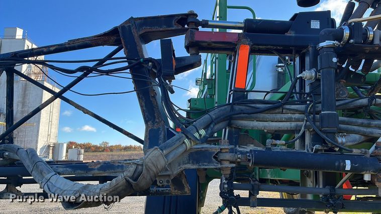 image for item ED2363 2013 John Deere 4730 sprayer