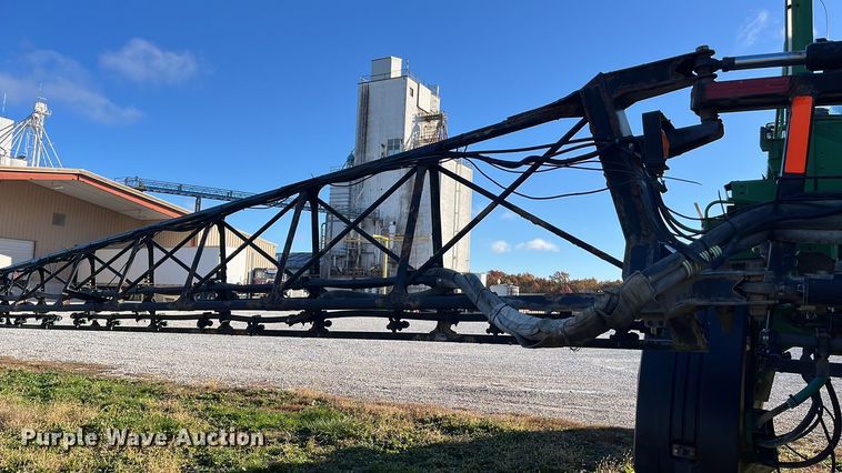 image for item ED2363 2013 John Deere 4730 sprayer