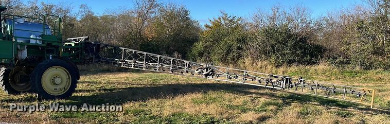 image for item ED2363 2013 John Deere 4730 sprayer