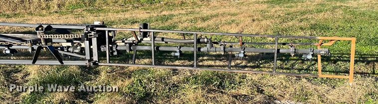 image for item ED2363 2013 John Deere 4730 sprayer