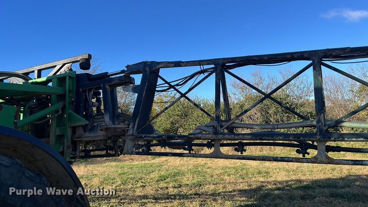 image for item ED2363 2013 John Deere 4730 sprayer