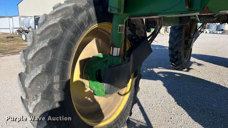 image for item ED2363 2013 John Deere 4730 sprayer