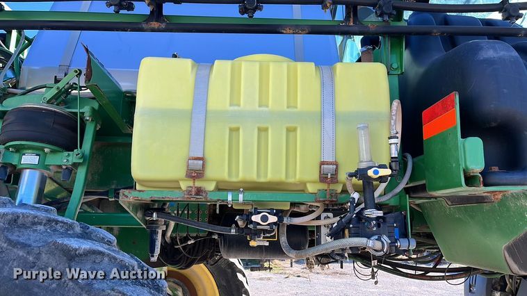 image for item ED2363 2013 John Deere 4730 sprayer