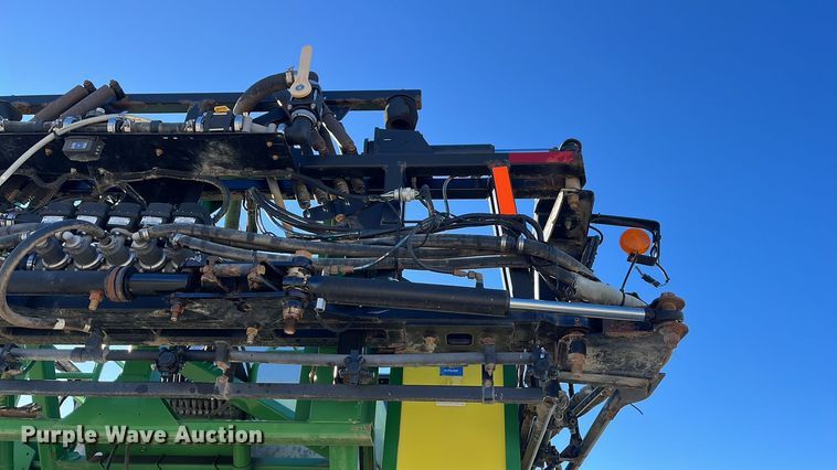 image for item ED2363 2013 John Deere 4730 sprayer