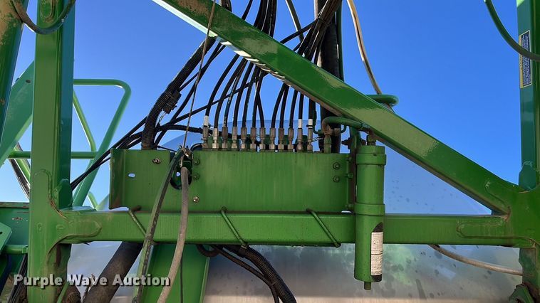 image for item ED2363 2013 John Deere 4730 sprayer