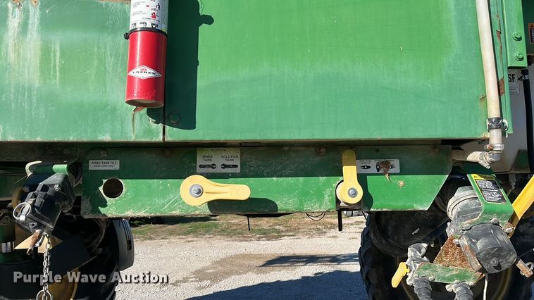 image for item ED2363 2013 John Deere 4730 sprayer